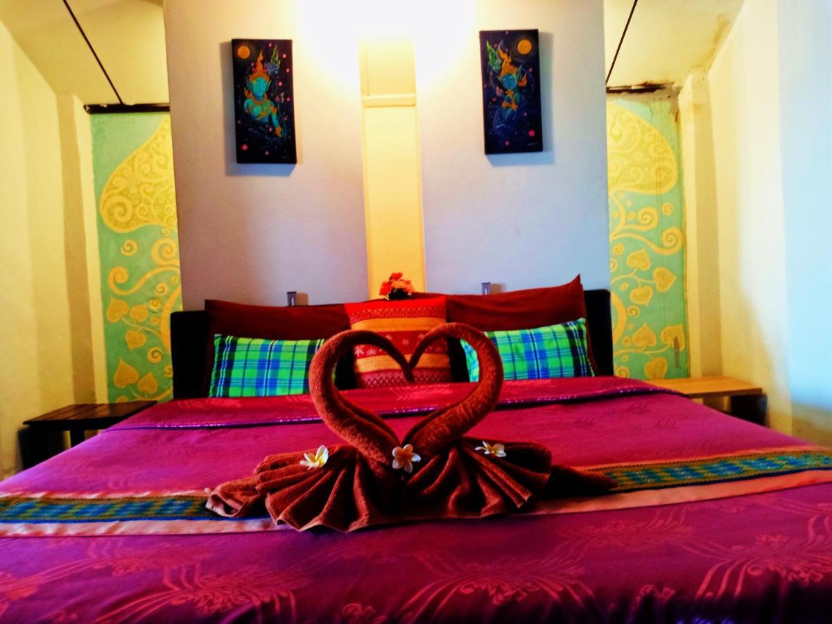 Sofa Gallery Hotel Nong Khai Bagian luar foto