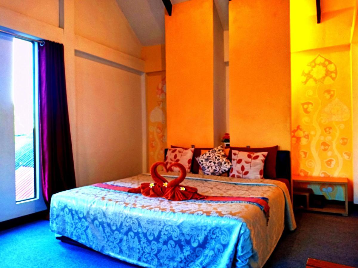 Sofa Gallery Hotel Nong Khai Bagian luar foto