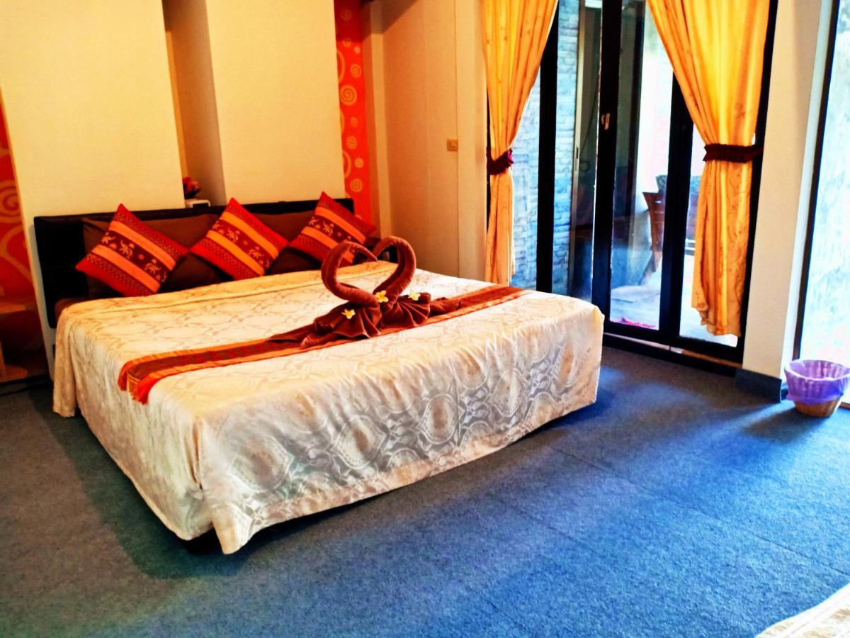 Sofa Gallery Hotel Nong Khai Bagian luar foto