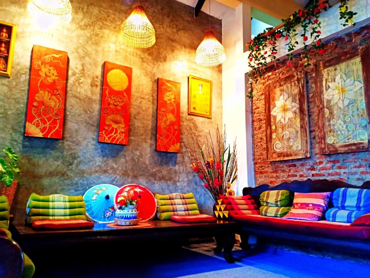 Sofa Gallery Hotel Nong Khai Bagian luar foto